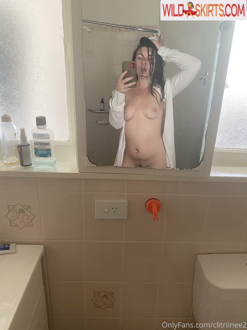 Clitriinee2 nude leaked photo #5