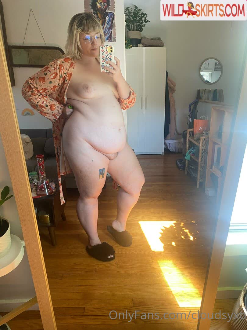 Cloudsyxo nude leaked photo #36