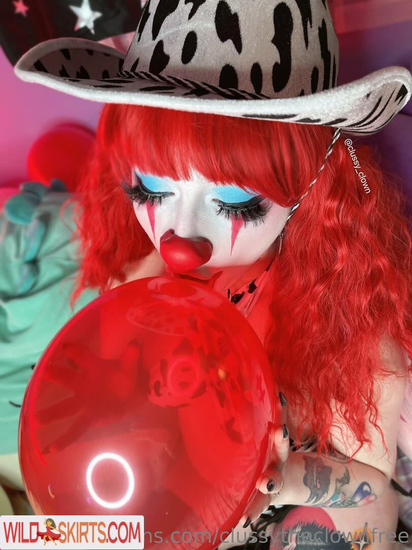 clussytheclownfree nude OnlyFans leaked photo #1