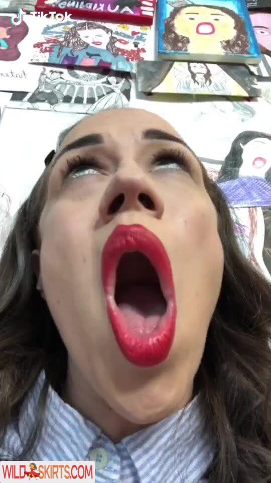 Colleen Ballinger / Miranda Sings nude leaked photo #6