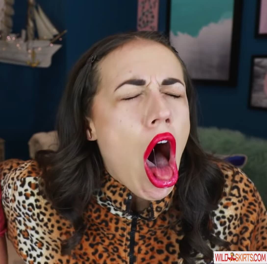 Colleen Ballinger / Miranda Sings nude leaked photo #6