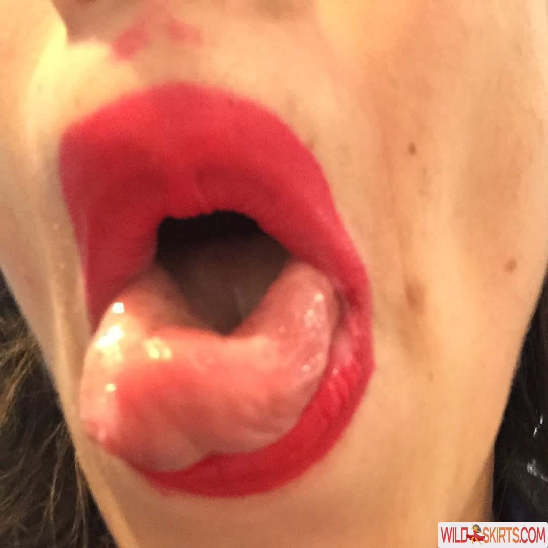 Colleen Ballinger / Miranda Sings nude leaked photo #6