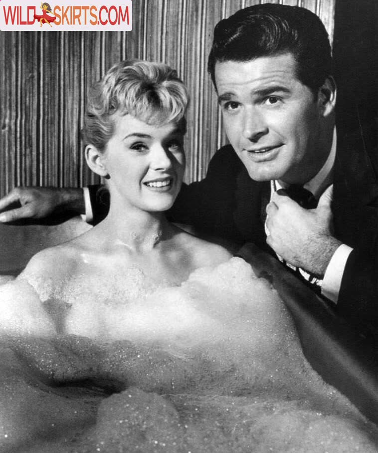 Connie Stevens nude leaked photo #52