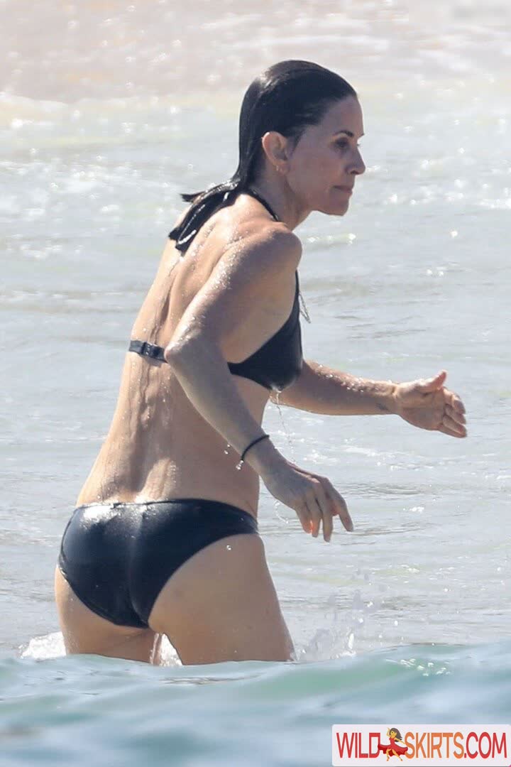 Courteney Cox nude leaked photo #50