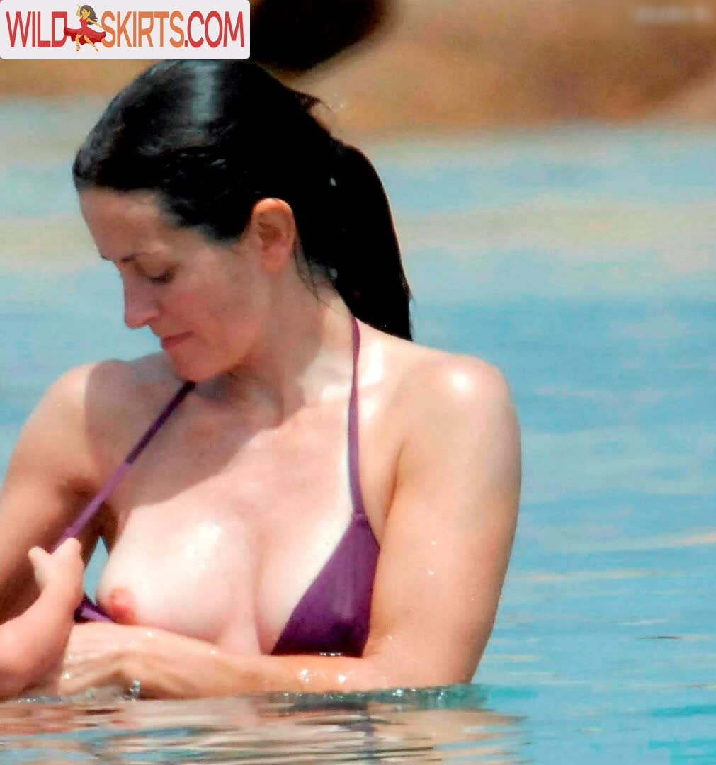 Courteney Cox nude leaked photo #28