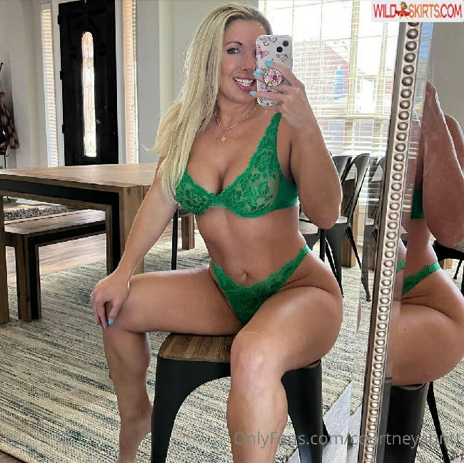 courtneyanntt / courtneyanntt / texasthighs nude OnlyFans, Instagram leaked photo #107