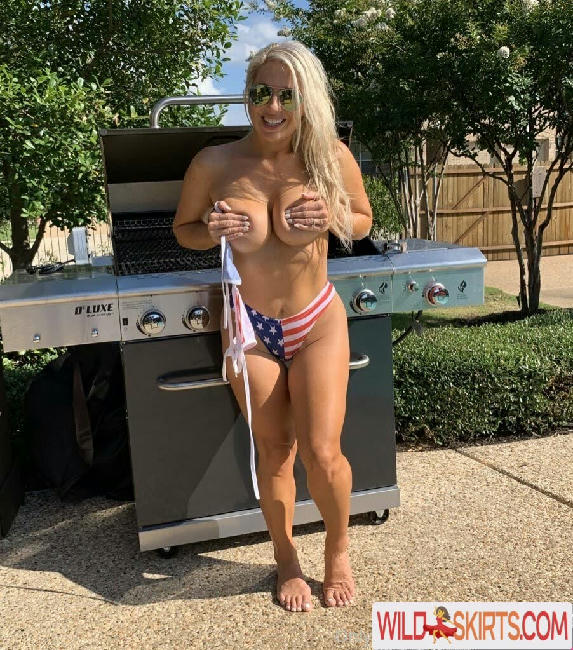 courtneyanntt / courtneyanntt / texasthighs nude OnlyFans, Instagram leaked photo #169