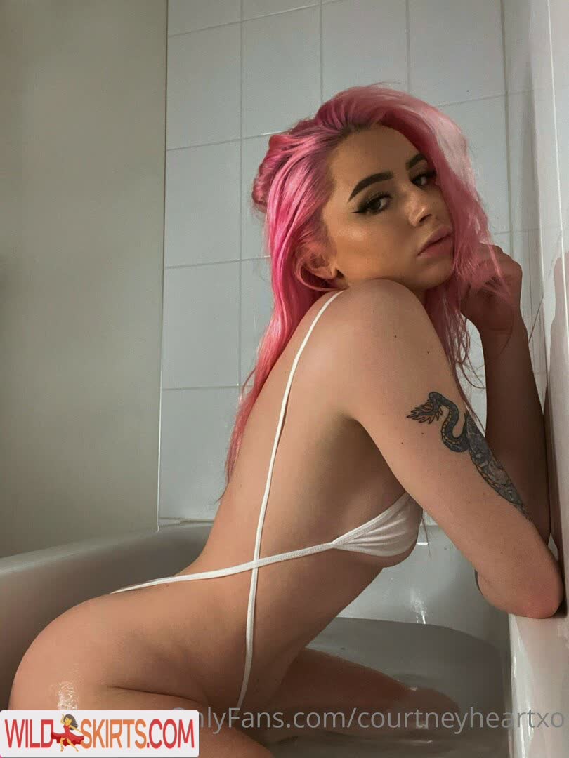 Courtneyheartxo nude leaked photo #47