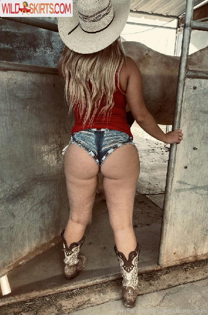 cowgirlbarbiefree / carolinabarbiee / cowgirlbarbiefree nude OnlyFans, Instagram leaked photo #16