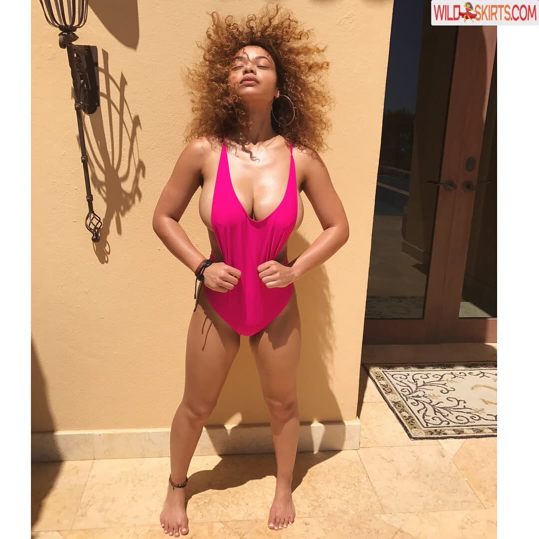 Crystal Westbrooks nude leaked photo #22