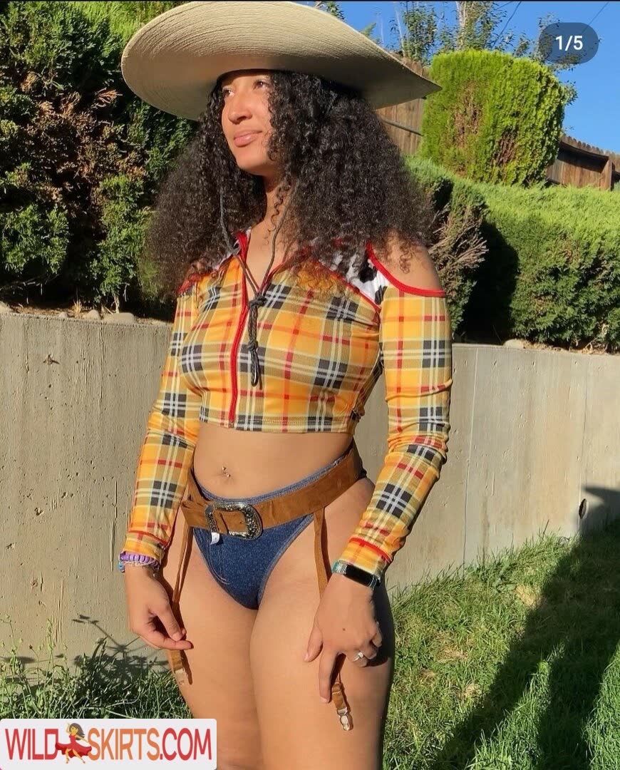 Curlybeanraver / curlybeanraver nude OnlyFans, Instagram leaked photo #3