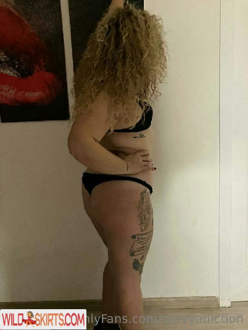 curvyadiction / curvyaddiction / curvyadiction nude OnlyFans, Instagram leaked photo #30