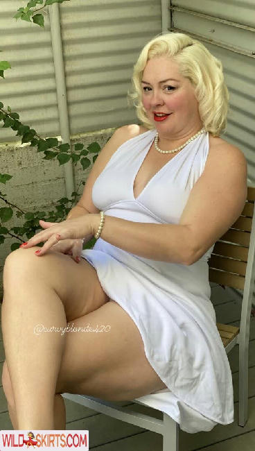 curvyblondebombshell420 / curvyblonde420 / curvyblondebombshell420 nude OnlyFans leaked photo #2