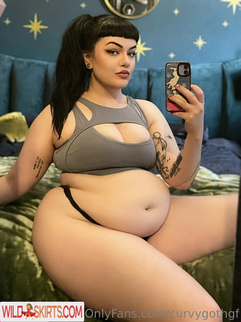 curvygothgf nude OnlyFans leaked photo #16