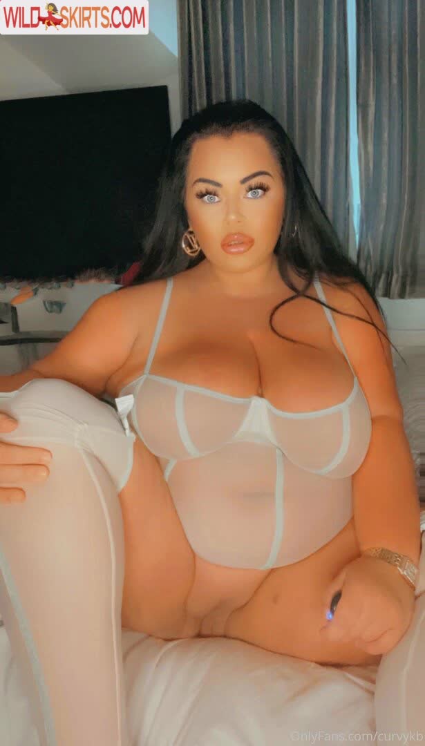 Curvykb nude leaked photo #106