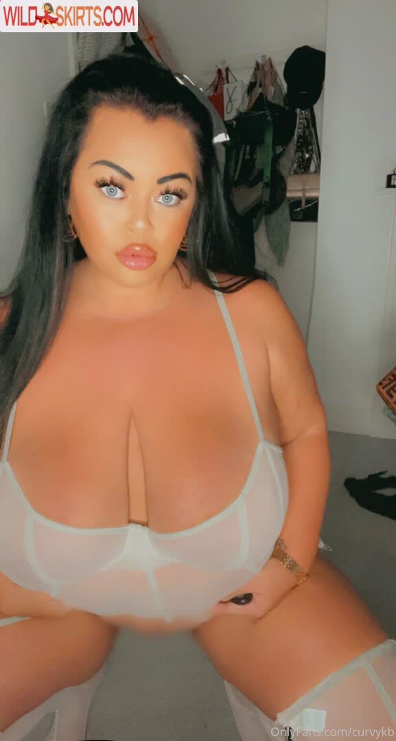 Curvykb nude leaked photo #168