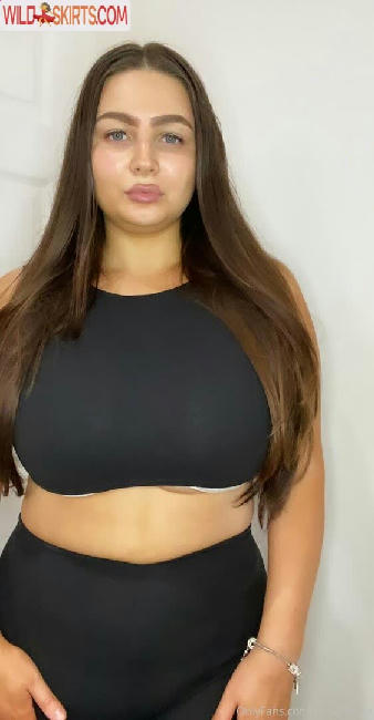 curvylucina / curvylucina / lucialucina nude OnlyFans, Instagram leaked photo #18