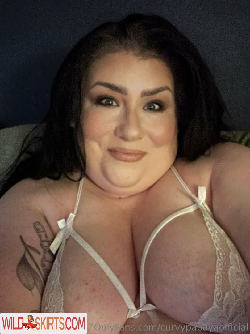 Curvypapayaofficial nude leaked photo #28