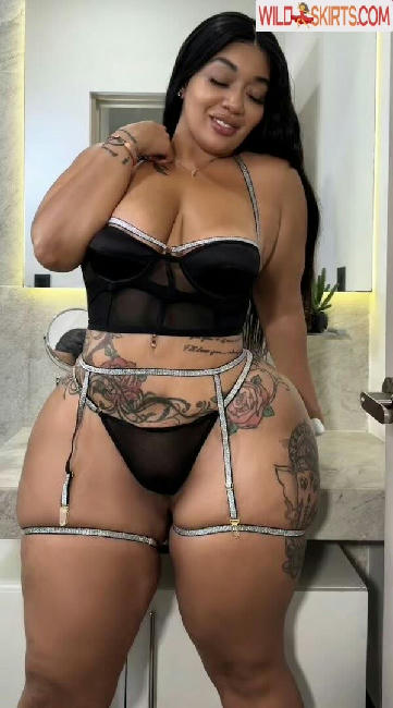 Curvyredbone / curvyred / therealshannon_m nude OnlyFans, Instagram leaked photo #12