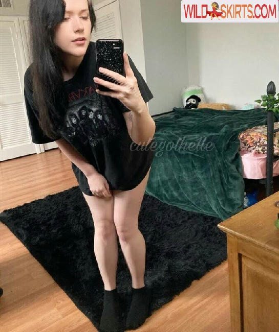 cutegothelle / Elleliciousxxx / elleliciouselle / emma1998 nude OnlyFans, Instagram leaked photo #100