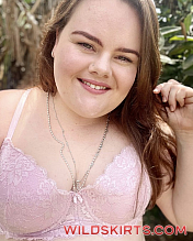 missameliac nude photos & videos