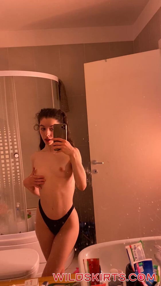 April Petite ✨ / aprilpetite / c2 nude OnlyFans leaked video #365