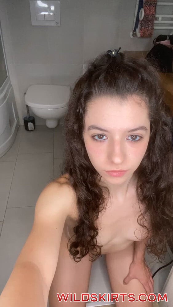 April Petite ✨ / aprilpetite / c2 nude OnlyFans leaked video #700