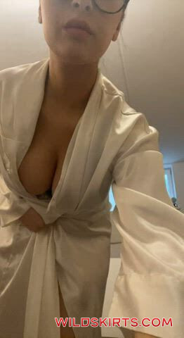 Nana Hanak / babysitternana / nanathebabysitter nude OnlyFans leaked photo #9