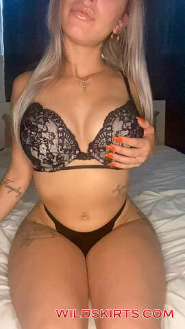 theprettycompetition / blondiewiththed / theprettycompetition nude OnlyFans leaked video #17