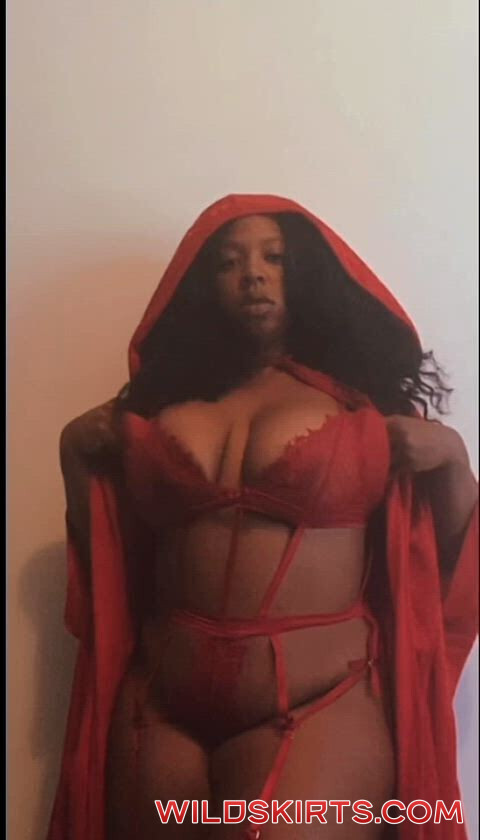 chamillesymone / chamillesymone / queeniesmoke nude OnlyFans leaked video #40