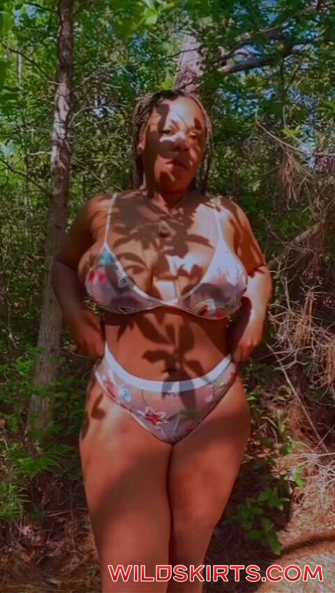 chamillesymone / chamillesymone / queeniesmoke nude OnlyFans leaked video #19