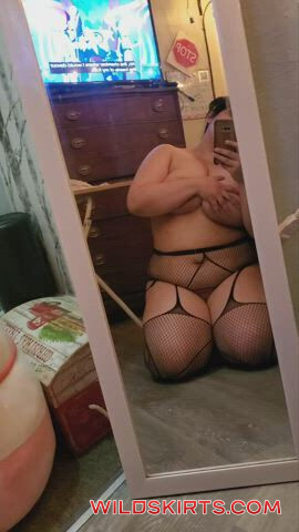 Chubbyemmy nude leaked photo #3