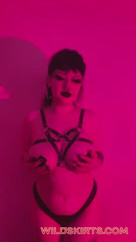 emeraldmorgue / emeraldmorgue / witchofeden nude OnlyFans leaked video #4