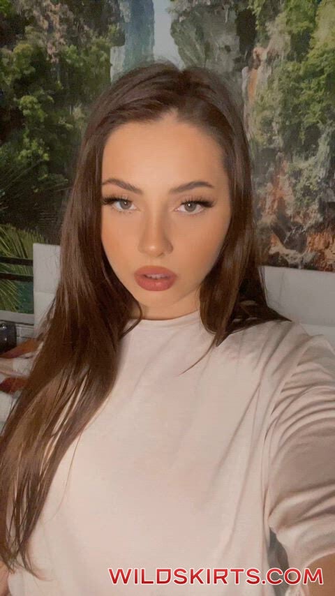 Erika / erikacostell / theprettymess nude OnlyFans, Instagram leaked video #246