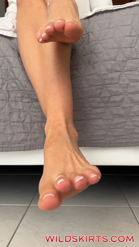 VeveFeet / evifeet nude OnlyFans leaked video #29