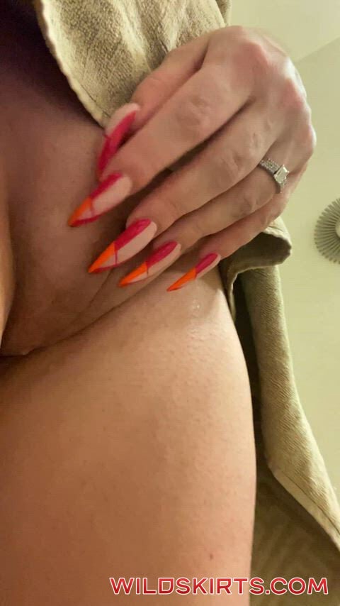 OnlyFans/Goddess_Siham / goddess_siham / officialfatpussy / goddesssiham nude OnlyFans leaked video #438