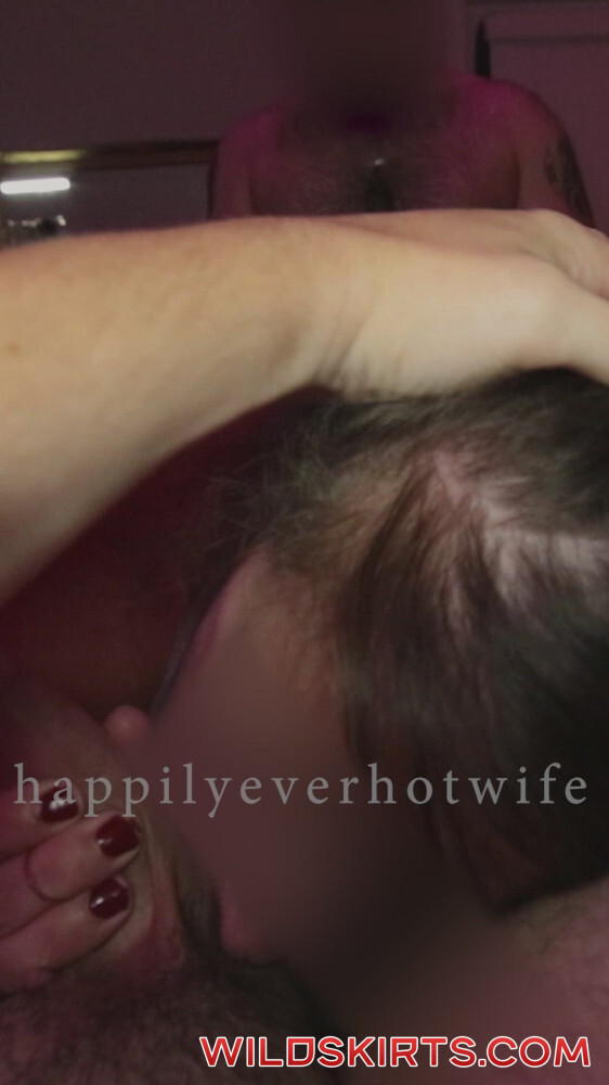 Happilyeverhotwife / happilyeverhotwife / c2 nude OnlyFans leaked video #140