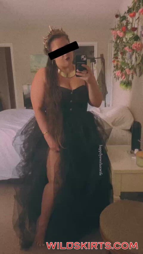 Happilyeverhotwife / happilyeverhotwife / c2 nude OnlyFans leaked video #189