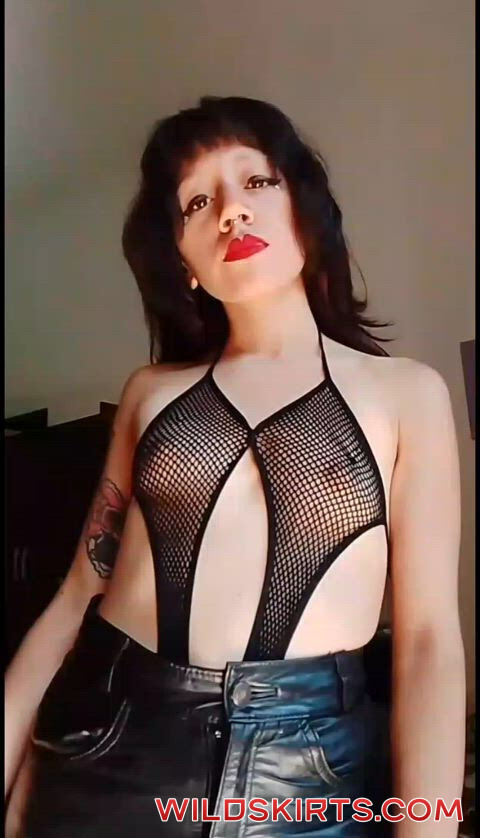 👑 Winona 👑 / mistresswinona / her6black6wings6 / winonita nude OnlyFans leaked video #47