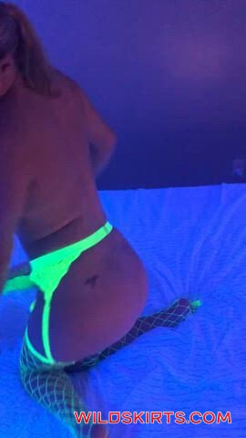 MILFNEXTDOOR33 / momnextdoor33 / milfnextdoor33 nude OnlyFans leaked video #52