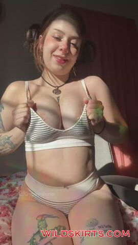 Luxxx / out_of_lux / gypsy.june nude OnlyFans leaked video #91