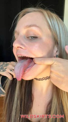 Hot_You663 / heathiemc_ / sophiasun nude OnlyFans, Instagram leaked video #51