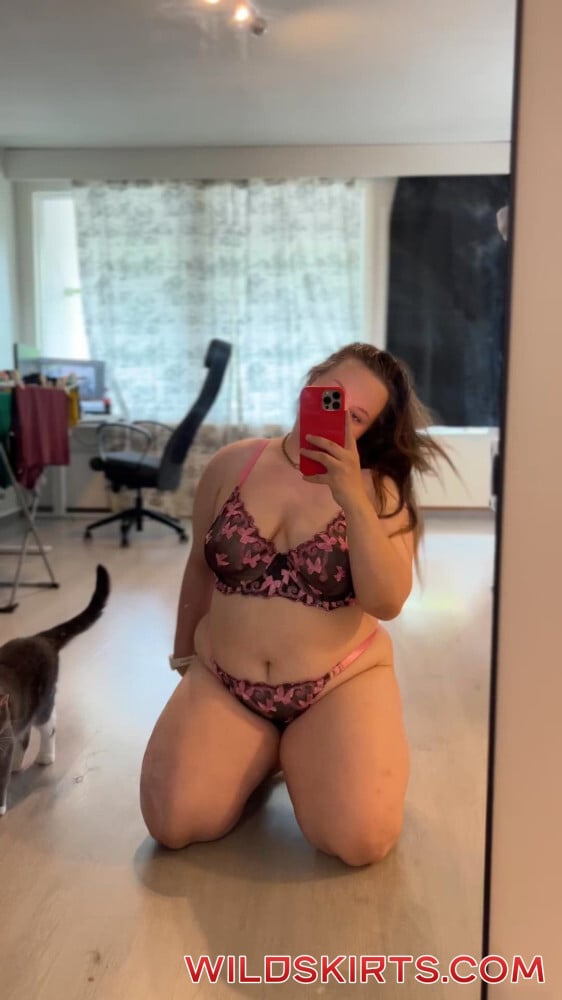 susbee / susbee / oflilsuss / lilsussu nude OnlyFans leaked video #33