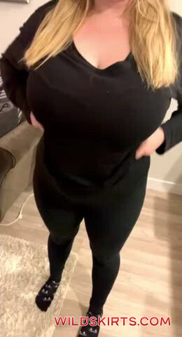 Busty house wifey / sydney_xo / eftcanada nude OnlyFans leaked video #11