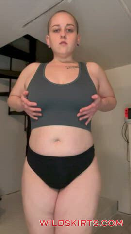 Thatfatscorpiowitch nude leaked photo #2