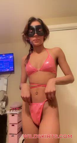 queenessence22 / theamberrose / queenessence22 / reallyessence nude OnlyFans, Instagram leaked video #19