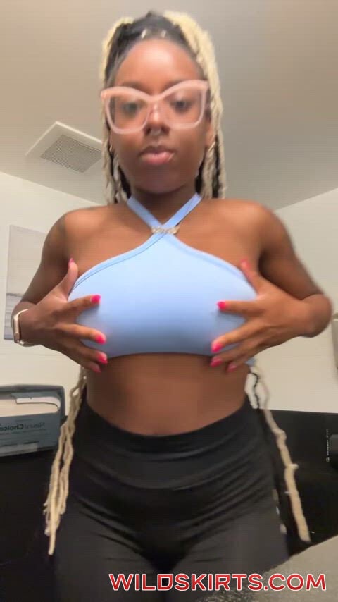 Cookie Swirl / thecookieswirl / cookieswirl nude OnlyFans leaked video #310