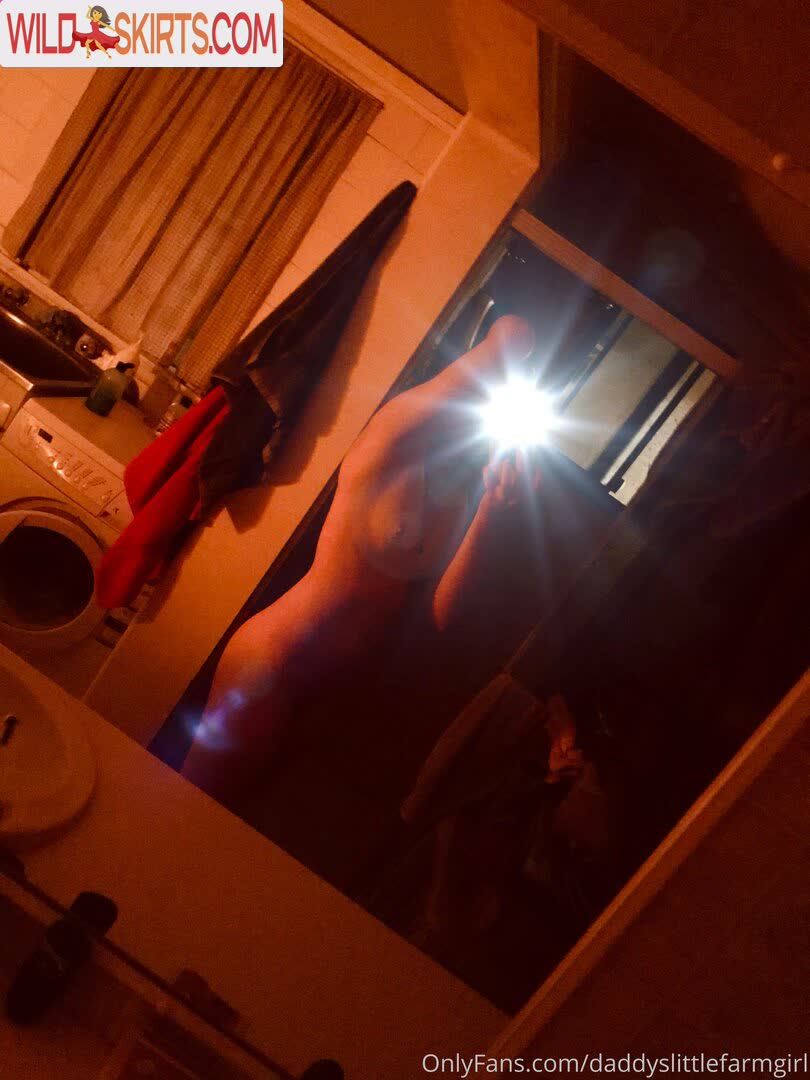 daddyslittlefarmgirl / daddyslittlefarmgirl / littlebubygirl nude OnlyFans, Instagram leaked photo #2