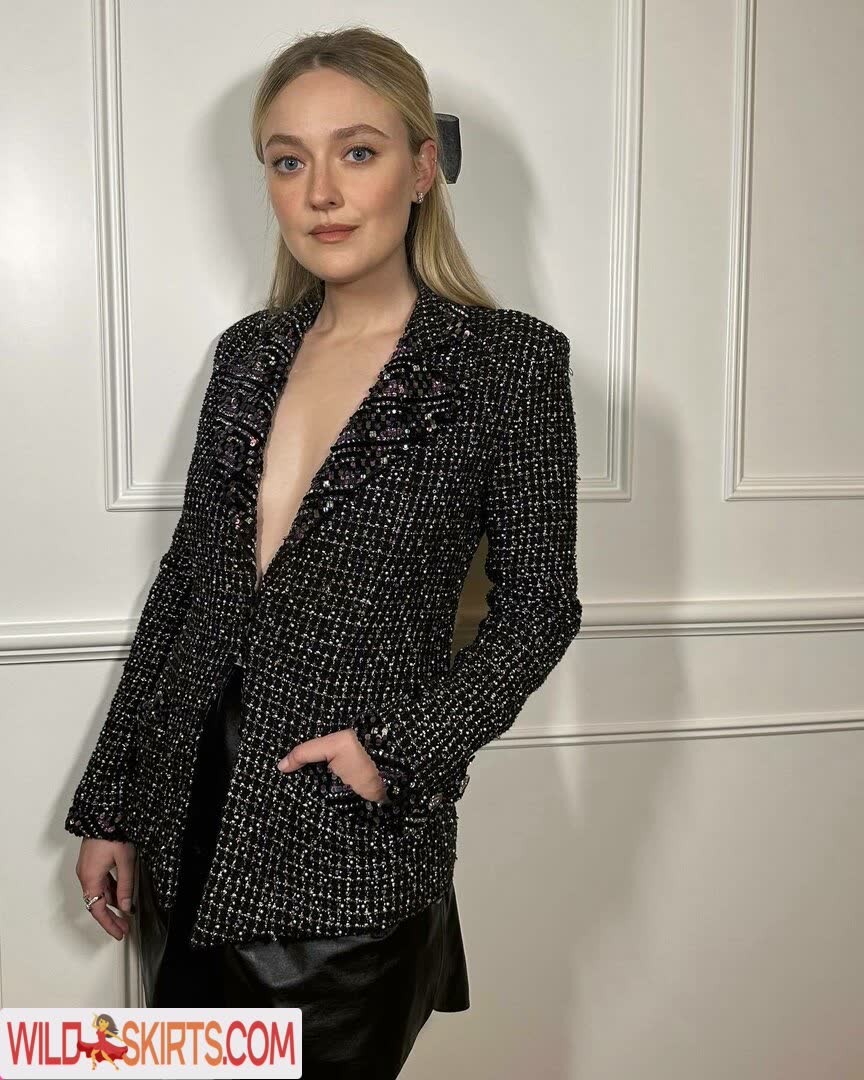 Dakota Fanning / dakotafanning nude Instagram leaked photo #2