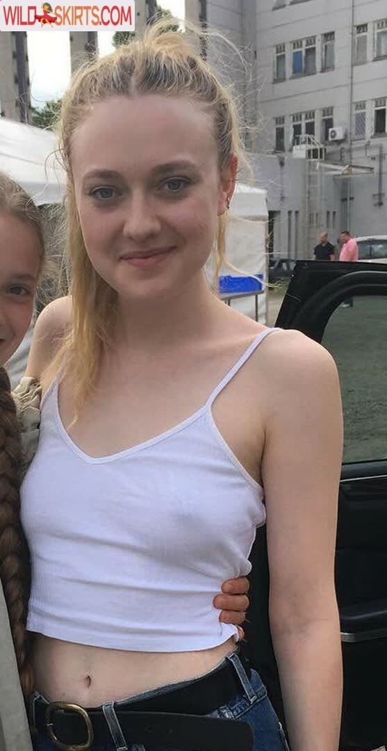 Dakota Fanning / dakotafanning nude Instagram leaked photo #25